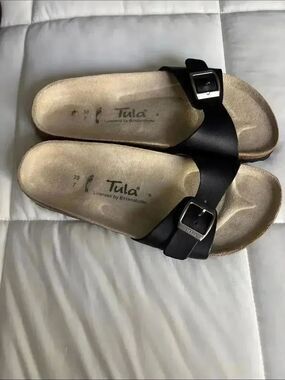 Tula (Licensed by Birkenstock) Madrid Black Buckle Sandal Slides